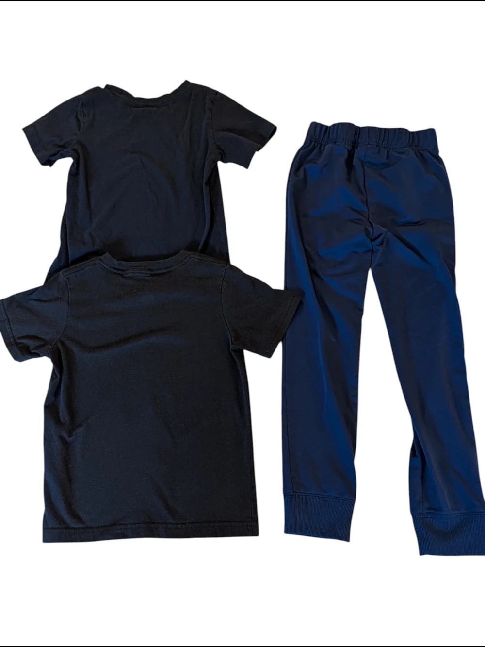 Nike Boys 3-Piece Active Bundle Tee Shirt, Pants, Joggers, Athletic Gear Size 7 - Picture 3 of 9